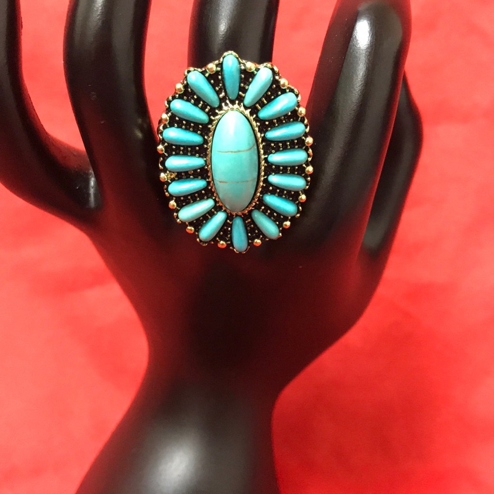 Ring - Picture 2 of 3